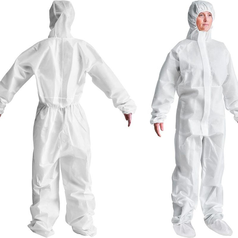 Overol desechable blanco impermeable para hospital con capucha, con botas, muñecas elásticas